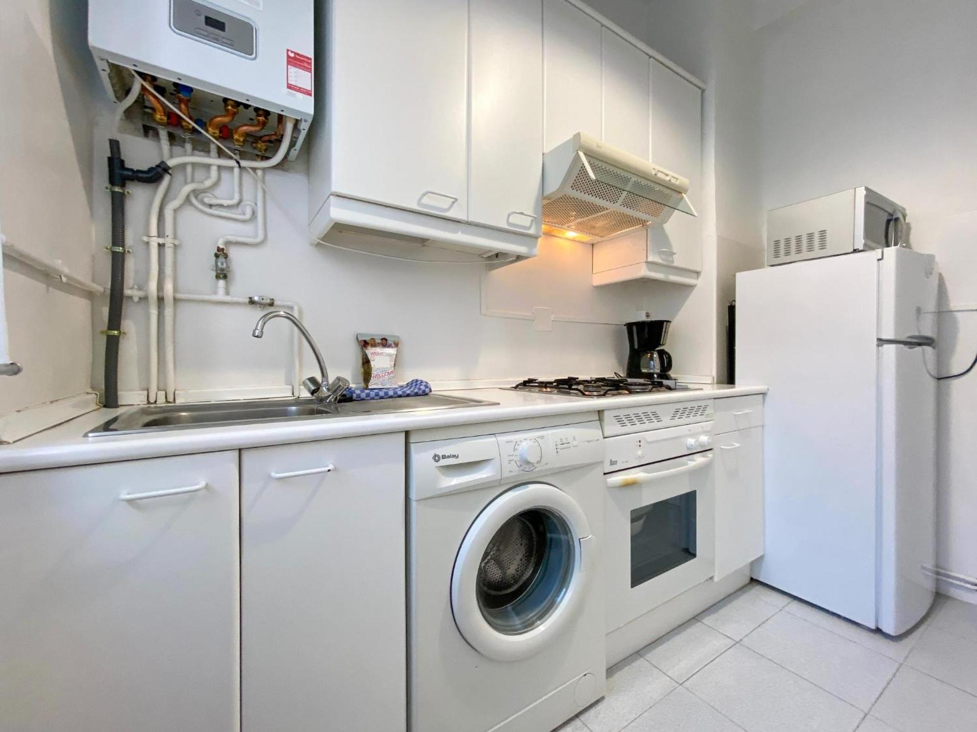 Montaber Apartments - La Paz Market Мадрид Номер фото