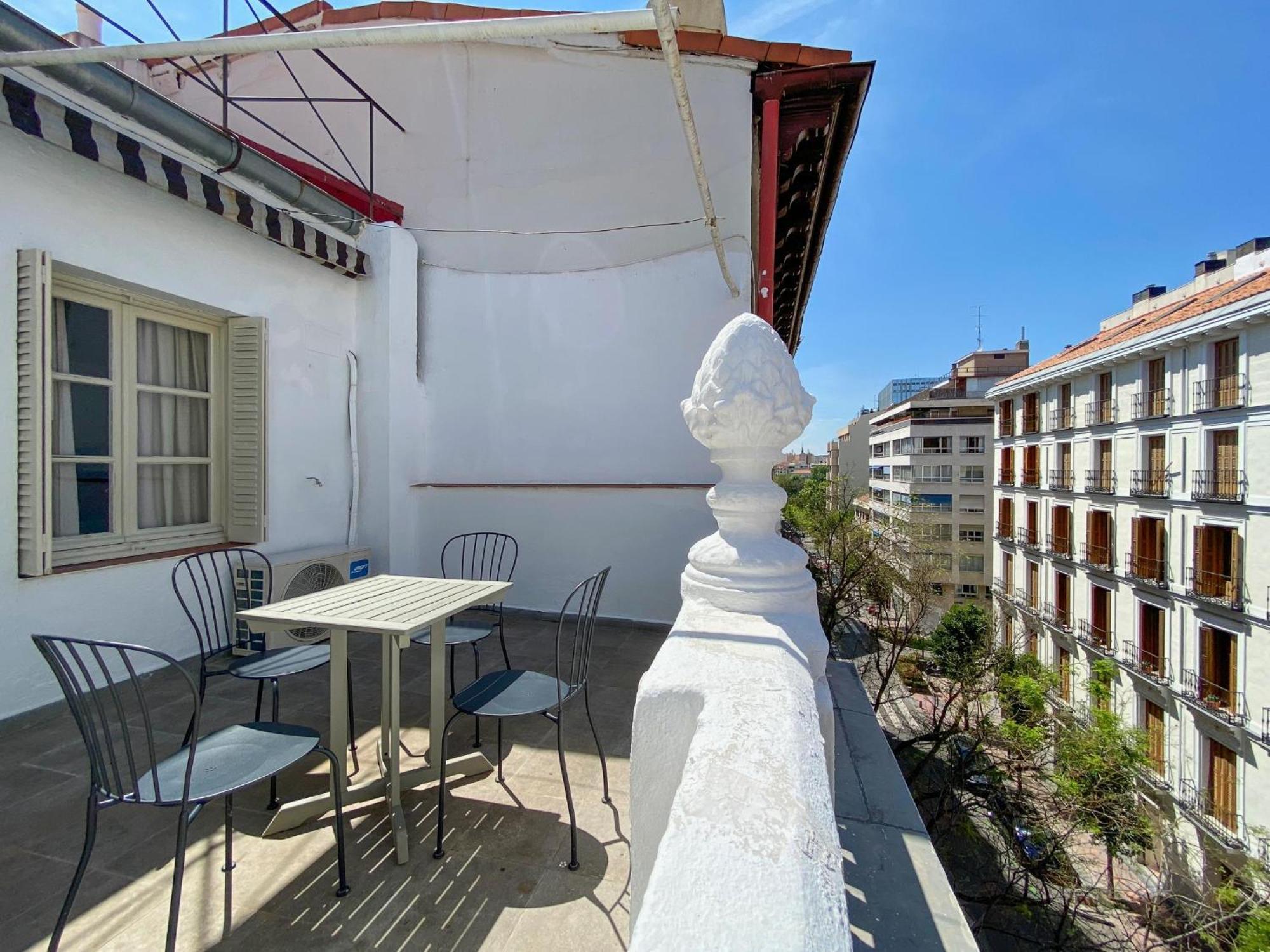 Montaber Apartments - La Paz Market Мадрид Номер фото